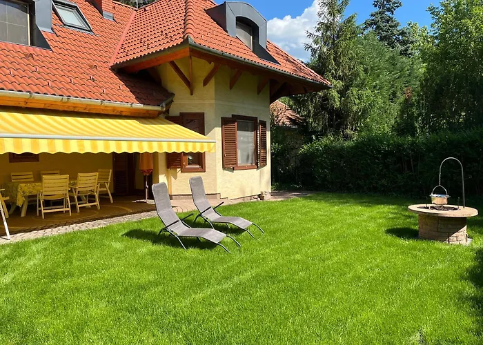 Nefelejts Deluxe Villa Zamárdi