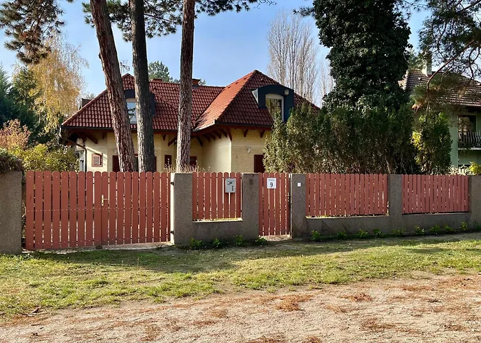 Nefelejts Deluxe Villa *